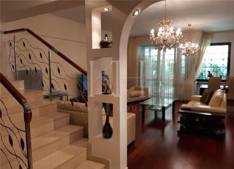 Gallery7