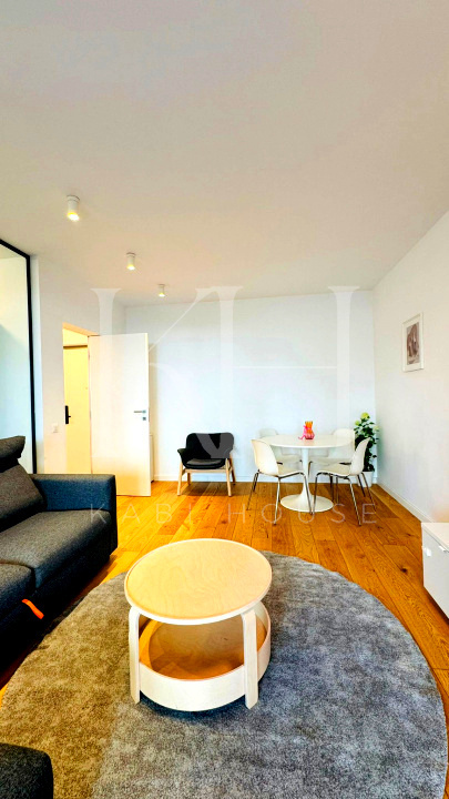 Gallery7