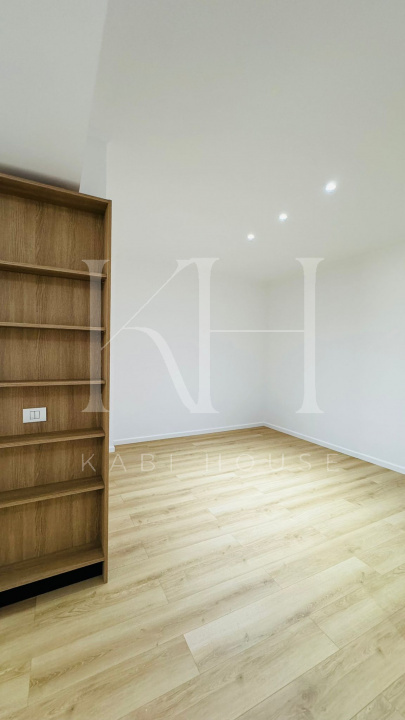 Gallery18