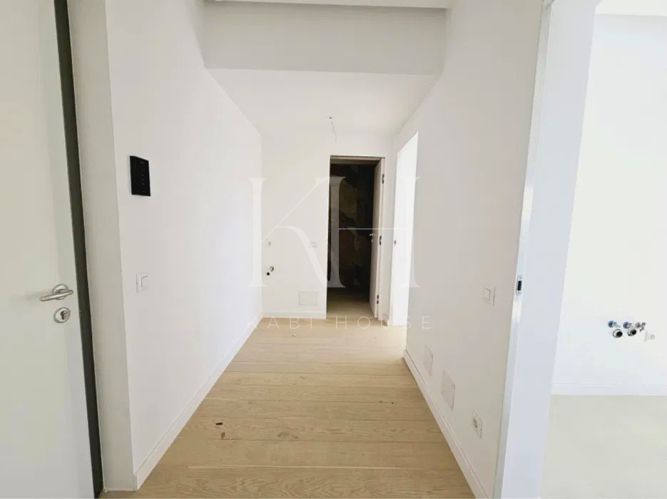 Gallery8
