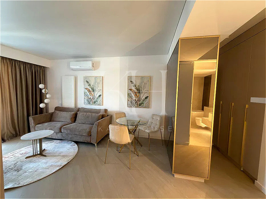 Studio Premium de Închiriat | Cortina North | Vedere Curte Int & Facilități — fotografia 1