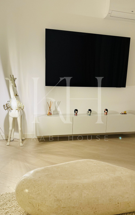 Gallery7